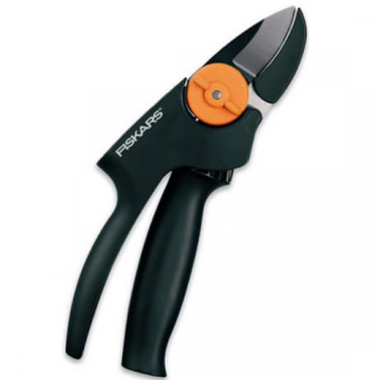 товар Секатор контактный с силовым приводом Fiskars средний 111510 Fiskars магазин Tehnorama (официальный дистрибьютор Fiskars в России)