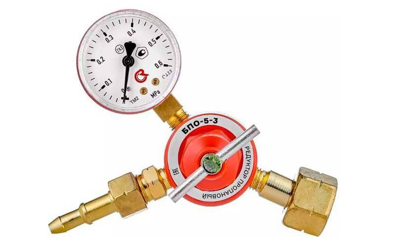 Вариант редуктора для газосварки